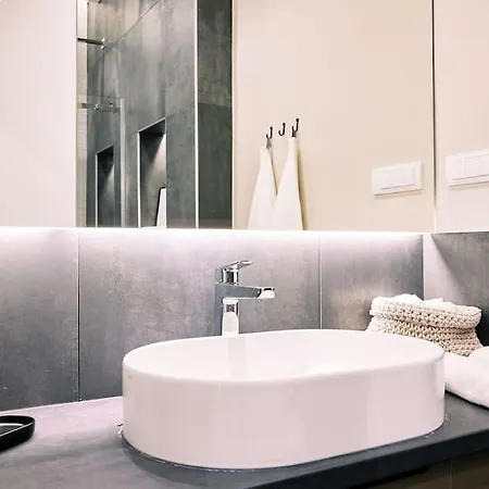 Rajiceva For 4 One Bdr 1living Terrace Knez Mihailov 아파트 *